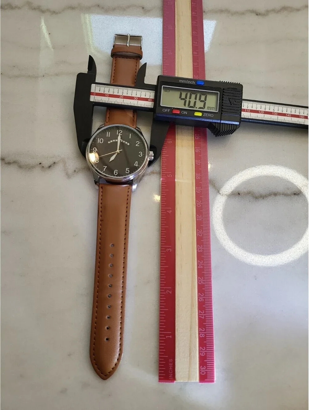 Men's Quartz Watch Working NewBattery Automobilia 41mm Good Year EUC